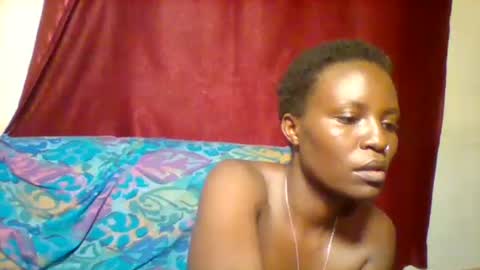 Snapshot of cutey_lunar chatting on 01.25.25 cutey_lunar online show from 01.25.25