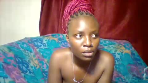 Snapshot of cutey_lunar chatting on 02.02.25 cutey_lunar online show from 02.02.25