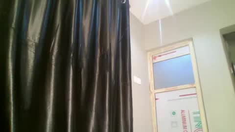 Snapshot of cutezia12 chatting on 10.22.25 Zia online show from 10.22.25