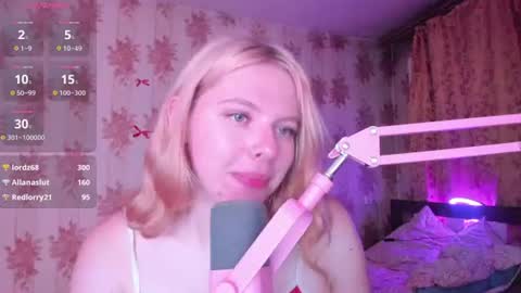 Snapshot of cutie_bambi_ chatting on 07.28.26 Bambi online show from 07.28.26