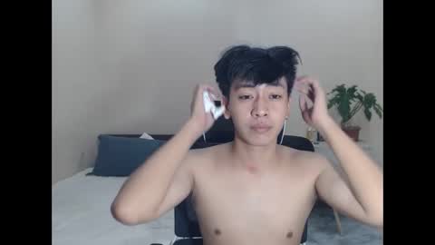 Neil Taylor online show from 11.04.25