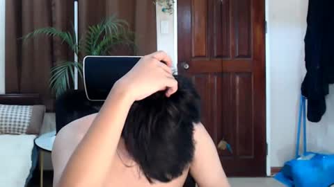 Neil Taylor online show from 03.04.26