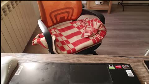 cutie_peach online show from 10.21.25