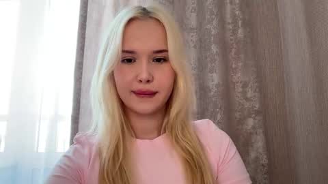 Snapshot of cutiee_chloe chatting on 03.28.26 Chloe online show from 03.28.26