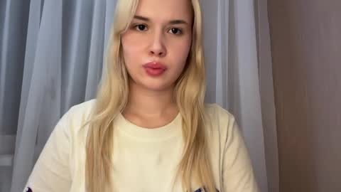Chloe online show from 04.20.26