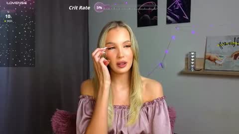 Snapshot of cutiefull_lion chatting on 09.19.25 cutiefull_lion online show from 09.19.25