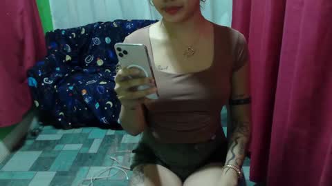cutiepinay_chesca online show from 03.04.25