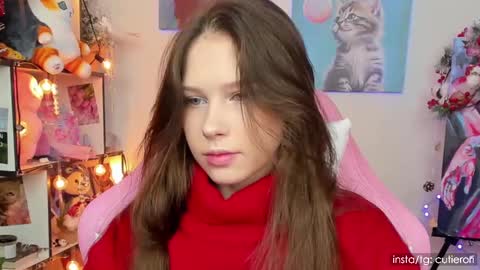 Snapshot of cutierori chatting on 12.20.24 Rori Instagram cutierori online show from 12.20.24