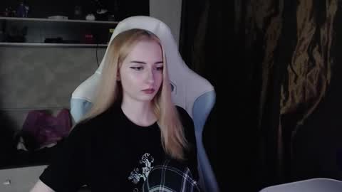 Snapshot of cutti_crystal chatting on 03.20.26 Cutti Crystal online show from 03.20.26