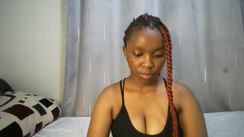 Snapshot of cutypookie chatting on 10.25.25 cutypookie online show from 10.25.25