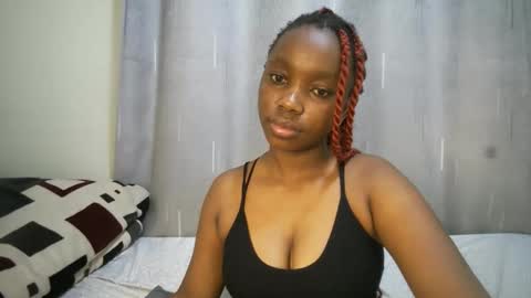 Snapshot of cutypookie chatting on 10.28.25 cutypookie online show from 10.28.25