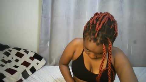 Snapshot of cutypookie chatting on 10.29.25 cutypookie online show from 10.29.25