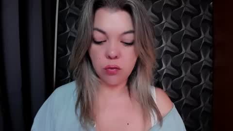 Snapshot of cyberdomme chatting on 06.17.26 Full time mean bitch. online show from 06.17.26