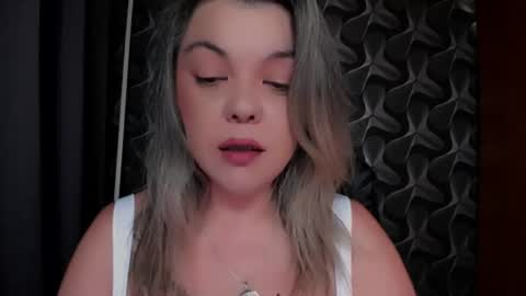 Snapshot of cyberdomme chatting on 07.11.26 Full time mean bitch. online show from 07.11.26
