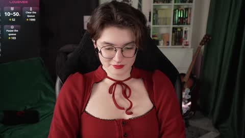 Helen Blossom online show from 12.25.24