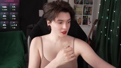 Helen Blossom online show from 03.07.25