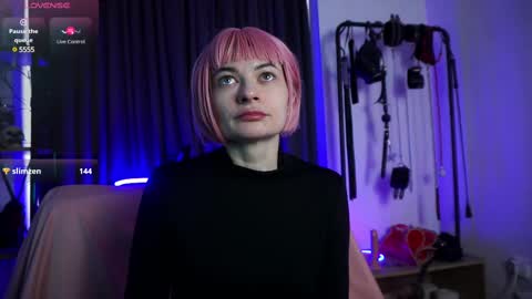 Snapshot of cyberxgoddess_ chatting on 02.13.25 Lily Goddess online show from 02.13.25