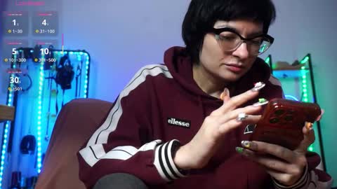 Snapshot of cyberxgoddess_ chatting on 10.14.25 Lily Goddess online show from 10.14.25