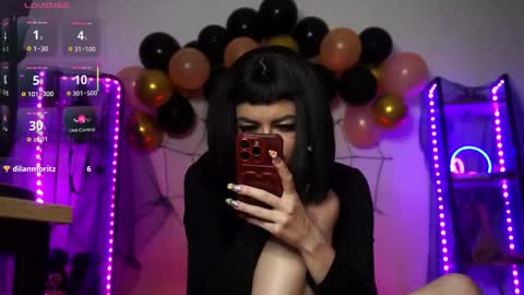 Snapshot of cyberxgoddess_ chatting on 10.24.25 Lily Goddess online show from 10.24.25