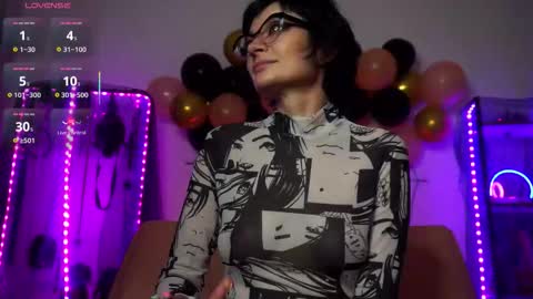 Snapshot of cyberxgoddess_ chatting on 10.27.25 Lily Goddess online show from 10.27.25