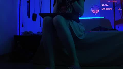 Snapshot of cyberxgoddess_ chatting on 05.14.26 Lily Goddess online show from 05.14.26