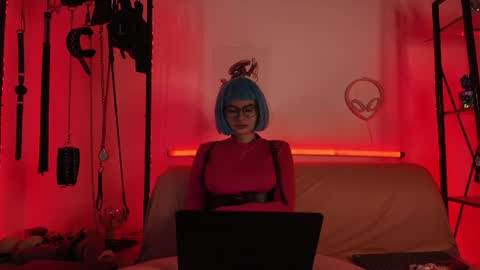 Snapshot of cyberxgoddess_ chatting on 06.10.26 Lily Goddess online show from 06.10.26