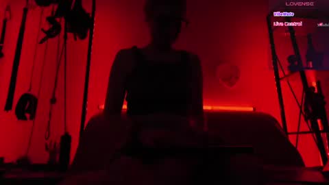 Snapshot of cyberxgoddess_ chatting on 06.18.26 Lily Goddess online show from 06.18.26