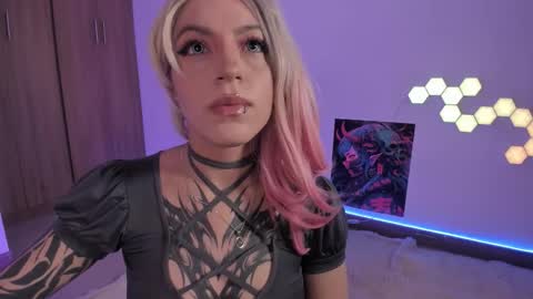  cyber zoe   online show from 01.10.26