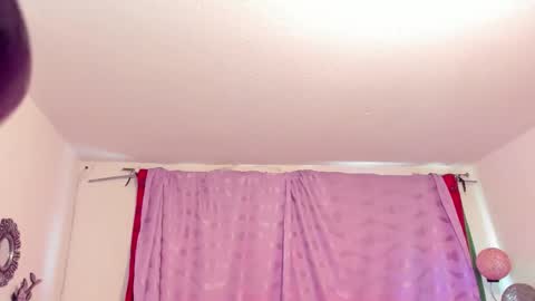 Snapshot of cynthiawatson_ chatting on 12.05.25 Cynthia online show from 12.05.25