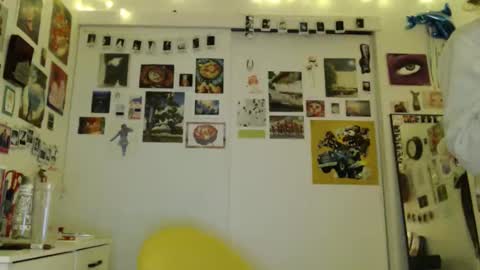 Snapshot of cypresskneez chatting on 12.04.25 cypresskneez online show from 12.04.25