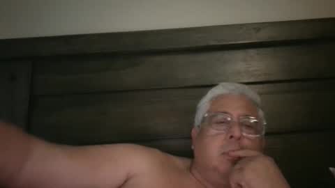 Snapshot of czar1974 chatting on 12.18.25 czar1974 online show from 12.18.25