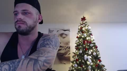 d3niis77 online show from 12.16.25