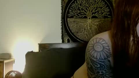 Daisy online show from 02.13.25