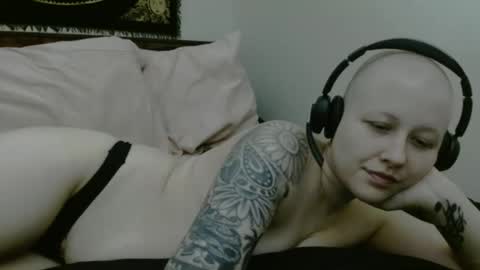 Daisy online show from 09.23.25