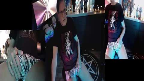 Snapshot of d_j_strokes chatting on 02.11.26 Dave online show from 02.11.26