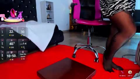 Mia  online show from 11.07.25