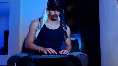 Snapshot of d_usma00 chatting on 12.16.25 d_usma00 online show from 12.16.25