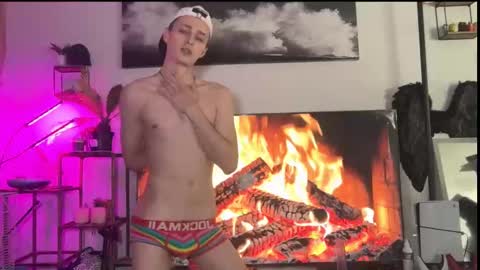 Snapshot of da_danya chatting on 09.26.25 da_danya online show from 09.26.25