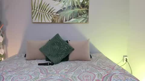 Daphne online show from 10.02.25