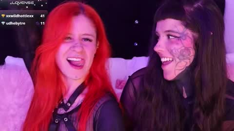 Snapshot of daarlene chatting on 02.01.25 Darlene online show from 02.01.25