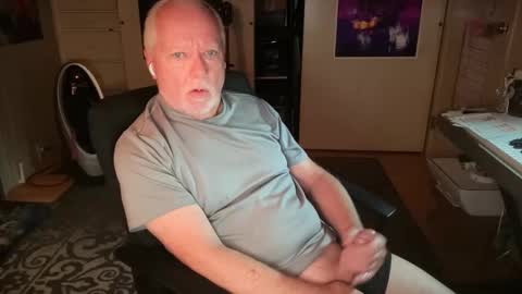 Snapshot of dadbate23 chatting on 03.27.26 dadbate23 online show from 03.27.26