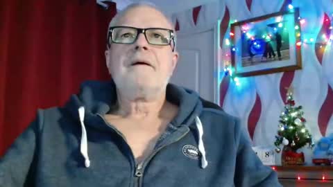 Snapshot of daddiescockforyou chatting on 12.18.25 Brian ... online show from 12.18.25