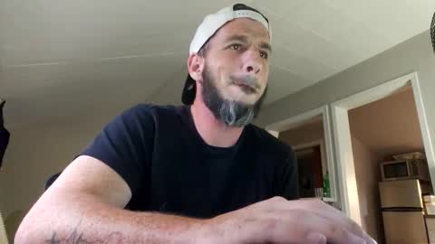 Snapshot of daddo1477 chatting on 10.07.25 daddo1477 online show from 10.07.25