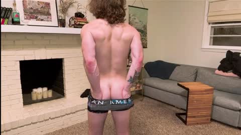 Snapshot of daddydaydrinkz chatting on 01.24.25 DaddydayDrinkz online show from 01.24.25