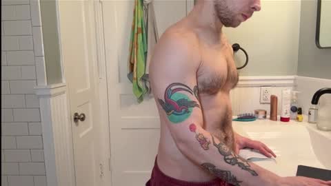 Snapshot of daddydaydrinkz chatting on 01.31.25 DaddydayDrinkz online show from 01.31.25