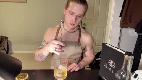 Snapshot of daddydaydrinkz chatting on 03.04.25 DaddydayDrinkz online show from 03.04.25