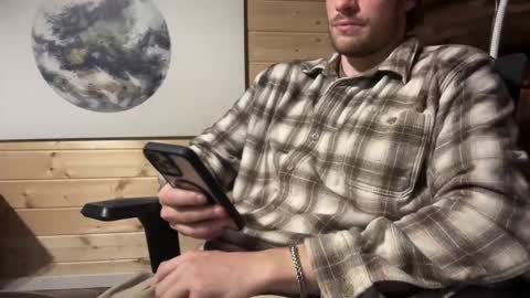 Snapshot of daddydoesit69 chatting on 11.25.25 Leo online show from 11.25.25