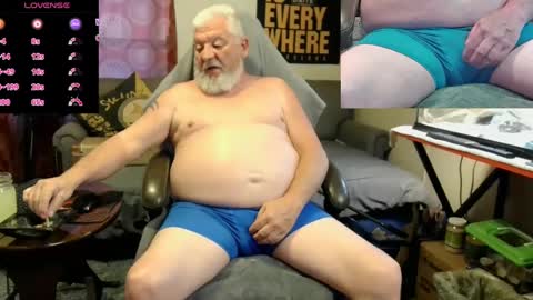 Snapshot of daddydom4fun chatting on 10.08.25 Daddydom4fun online show from 10.08.25