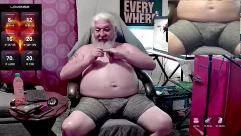 Snapshot of daddydom4fun chatting on 03.25.26 Daddydom4fun online show from 03.25.26