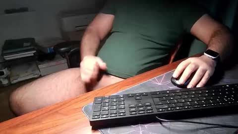 Snapshot of daddypimp3 chatting on 11.27.25 Paul online show from 11.27.25